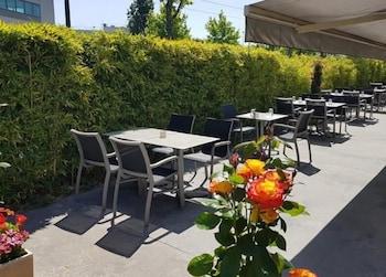 Campanile Dijon Est - Apollinaire Hotel