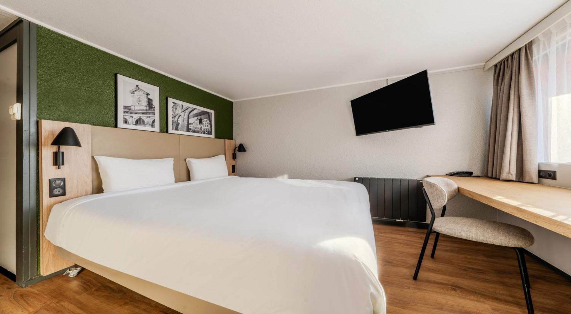 Campanile Dijon Est - Apollinaire Hotel